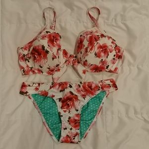 Guess Floral Bikini NWT